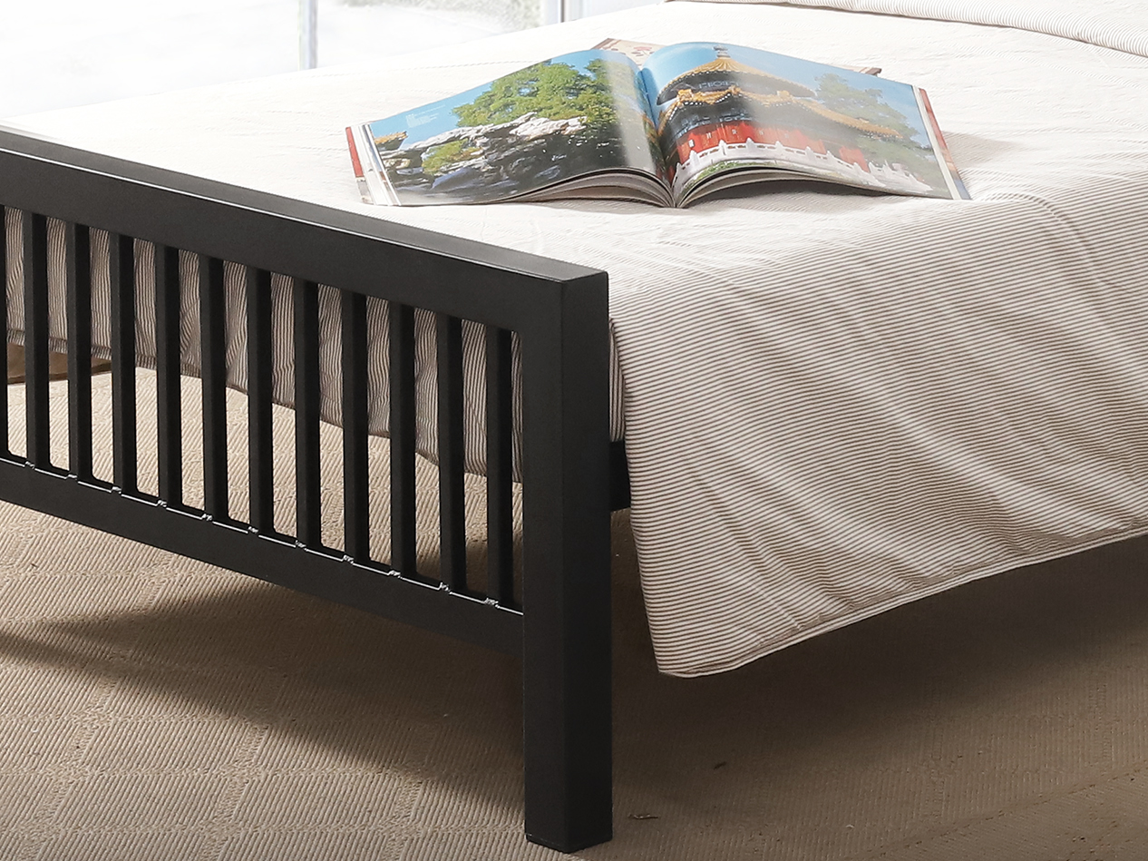 Monarch Black Metal Bed