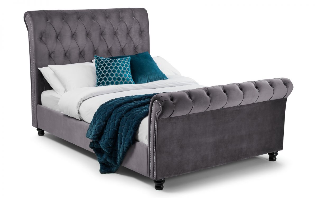 Vanderbilt Velvet Bed